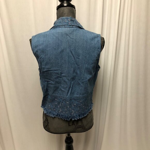 Two Twenty Cropped Denim Shirt Womens Size Small Floral Fringed Embroidered Vest - Picture 4 of 6